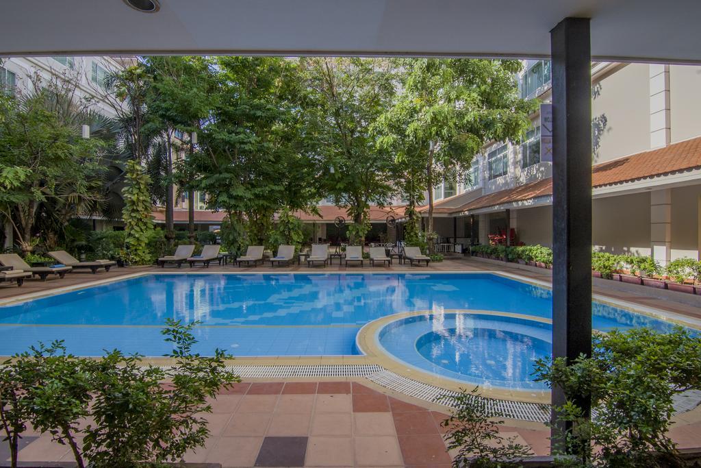 Angkor Riviera Hotel Siem Reap Luaran gambar