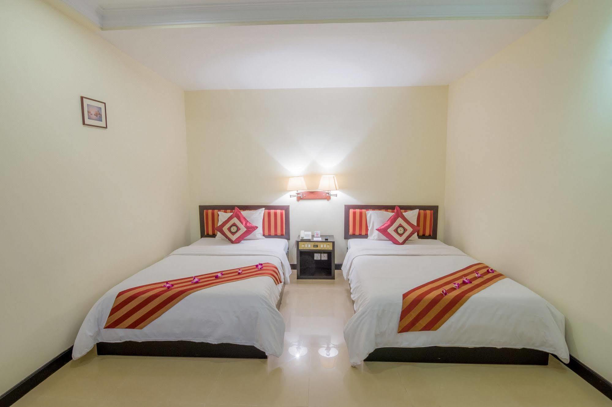 Angkor Riviera Hotel Siem Reap Luaran gambar
